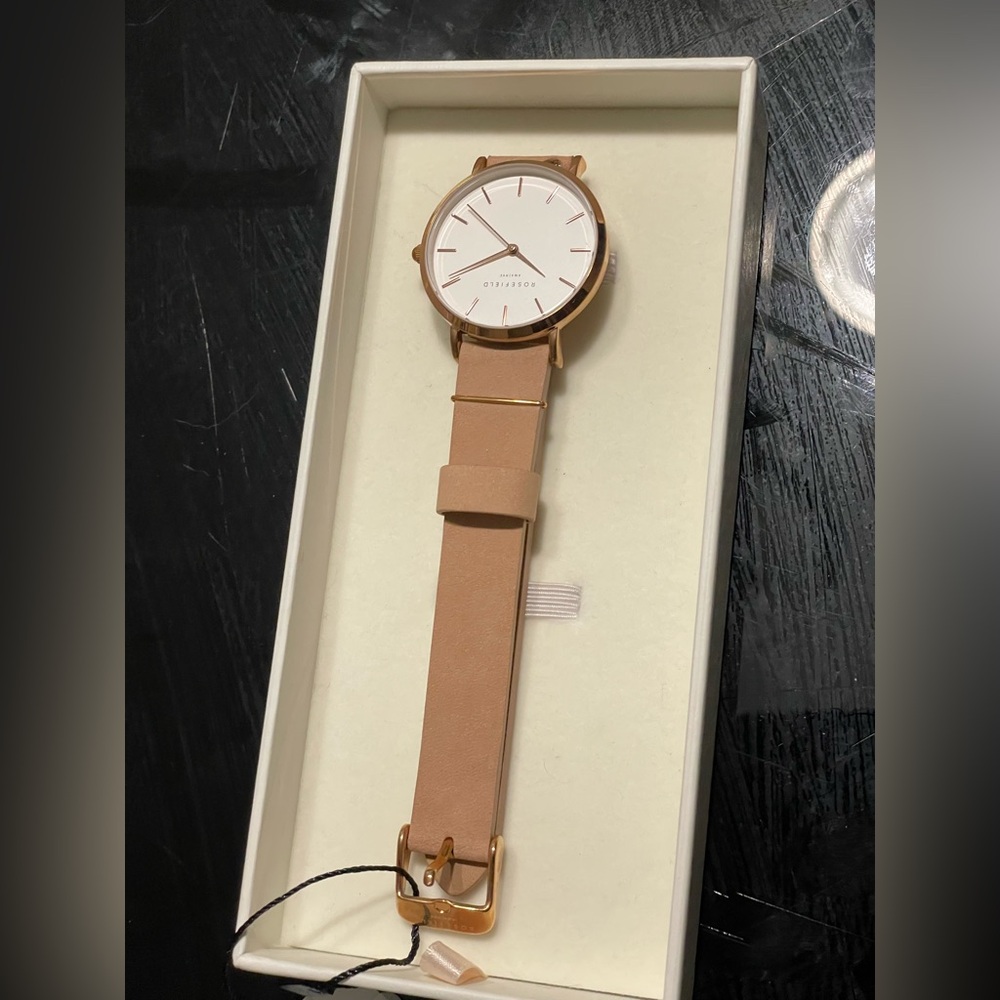 Watch - Picture 2 of 4